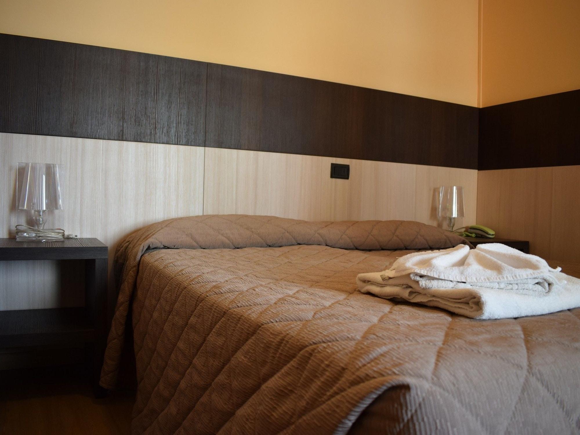 Hotel Bamby Rimini Esterno foto