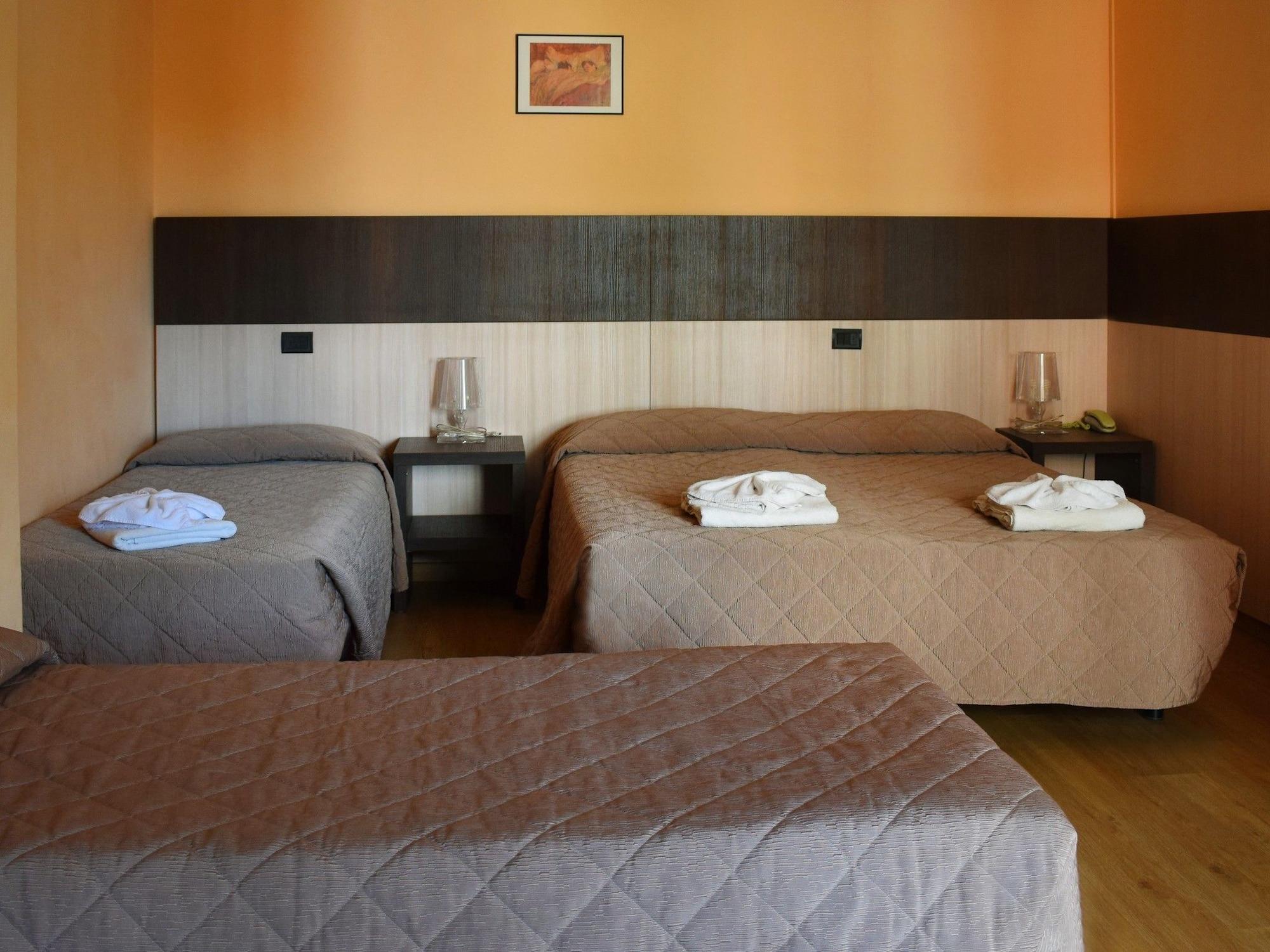 Hotel Bamby Rimini Esterno foto