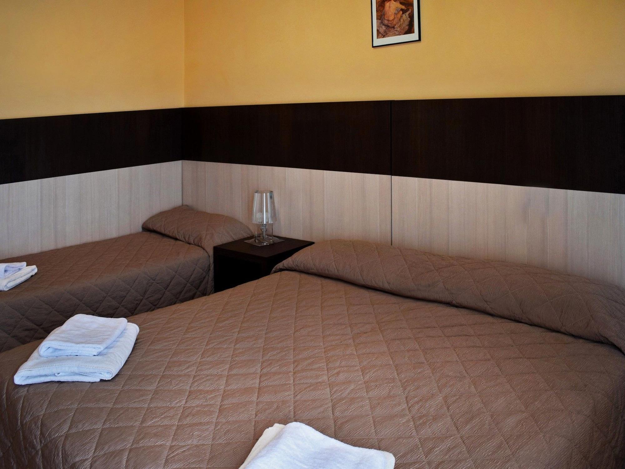 Hotel Bamby Rimini Esterno foto