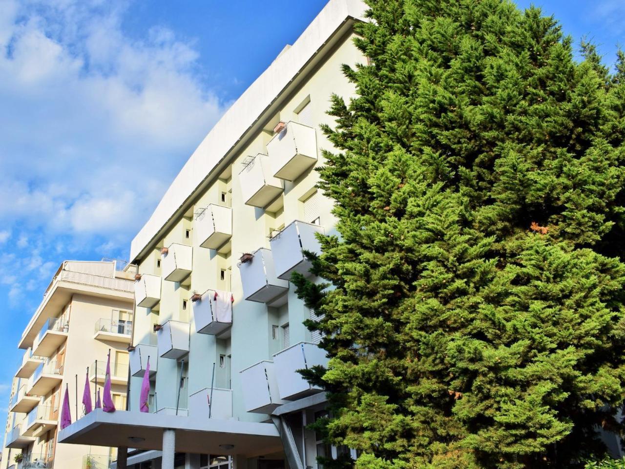 Hotel Bamby Rimini Esterno foto